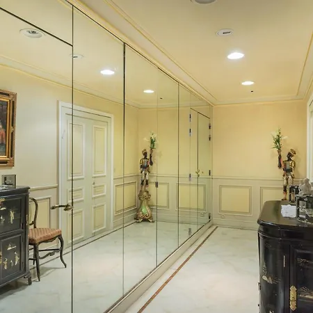 Arc De Triomphe - Foch Palace Apartment Paris