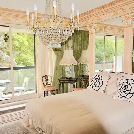 Arc De Triomphe - Foch Palace Apartment *