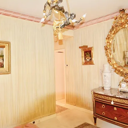 Arc De Triomphe - Foch Palace Apartment